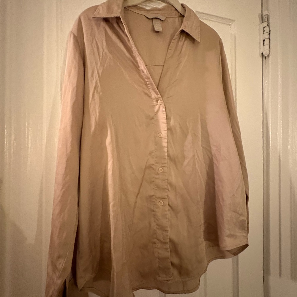 Women’s silky dress shirt